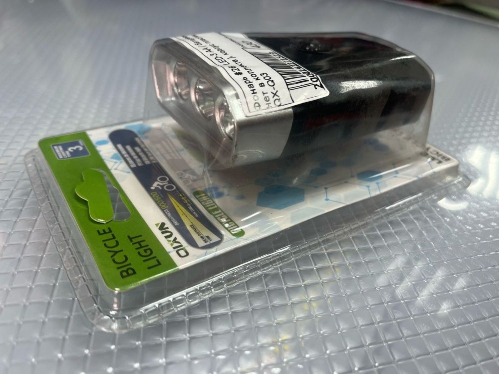 Фонарь #26  LED-3 AA ( батареек нет в коплекте ), корпус пластик  QX-Q03