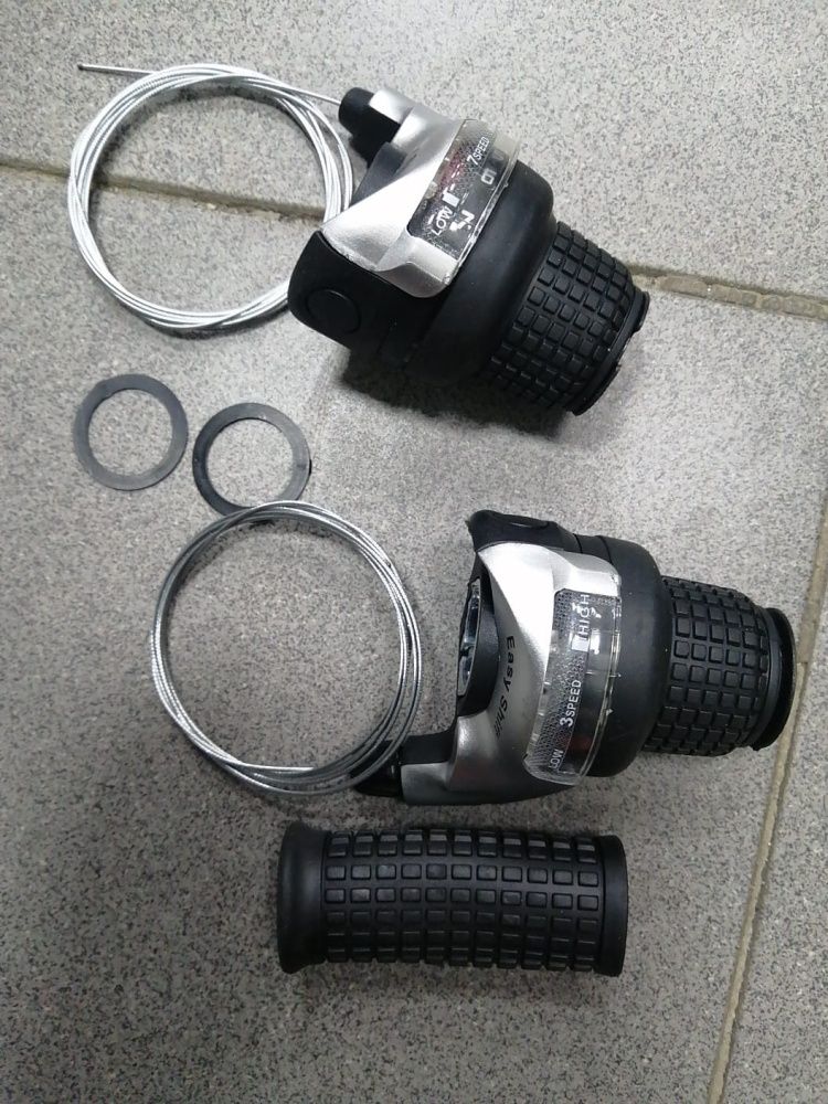Ревошифтер 3ск+7ск.(аналог Shimano RS41/RS45)(комплект с тросами)