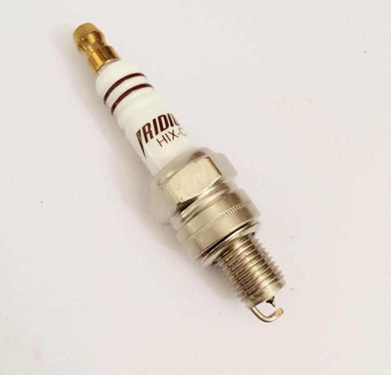 Свеча A7TC 4хтакт мокики ИРИДЕВАЯ