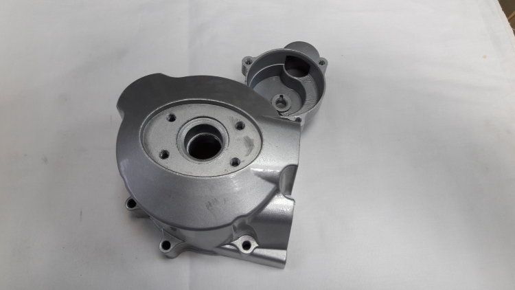 Крышка картера левая CB125-250