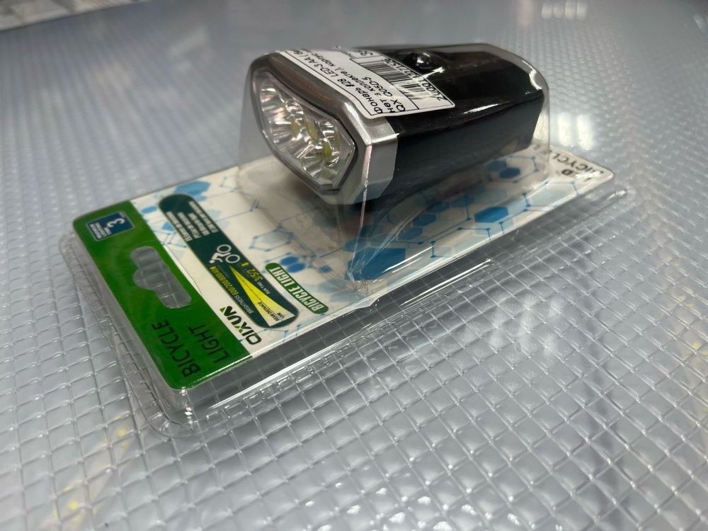 Фонарь #28  LED-3 AA ( батареек нет в коплекте ), корпус пластик  QX-Q05D-5