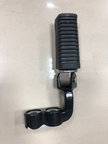 RC200-C5B Racer Magnum MAG2094 Правая подножка водителя