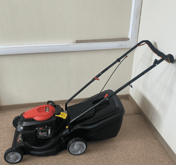 Газонокосилка бензиновая Brait  BLM2640M PRO (2,6кВт,сбор.,мульч.,выброс задн.,травосб.40л,шир.398мм